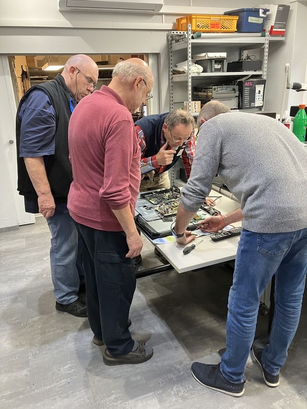 Techniker bei der Arbeit